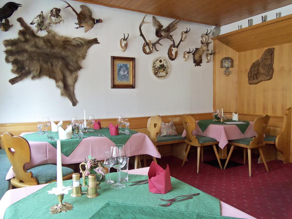 Hotel Schwarzer Adler Петной ам Арлберг Екстериор снимка
