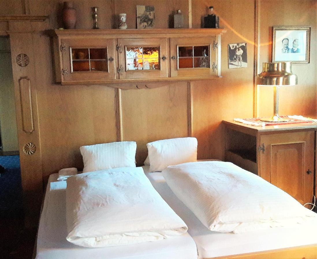 Hotel Schwarzer Adler Петной ам Арлберг Екстериор снимка