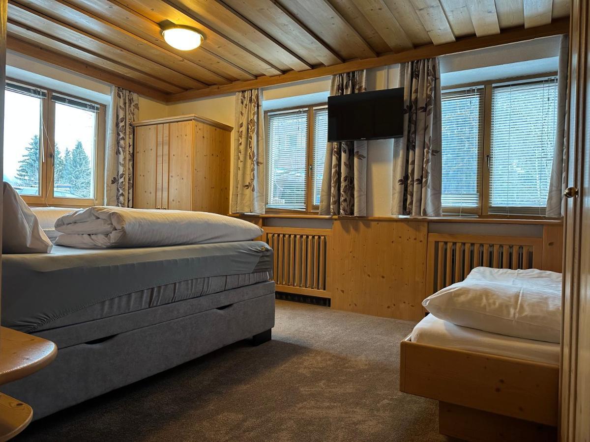Hotel Schwarzer Adler Петной ам Арлберг Екстериор снимка