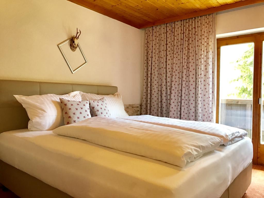 Hotel Schwarzer Adler Петной ам Арлберг Екстериор снимка